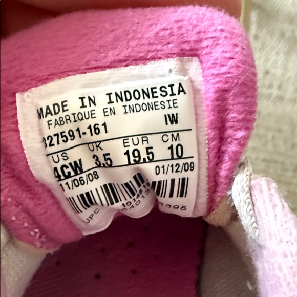 Nike Kids White and Pink Sneakers - Picture 4 of 5